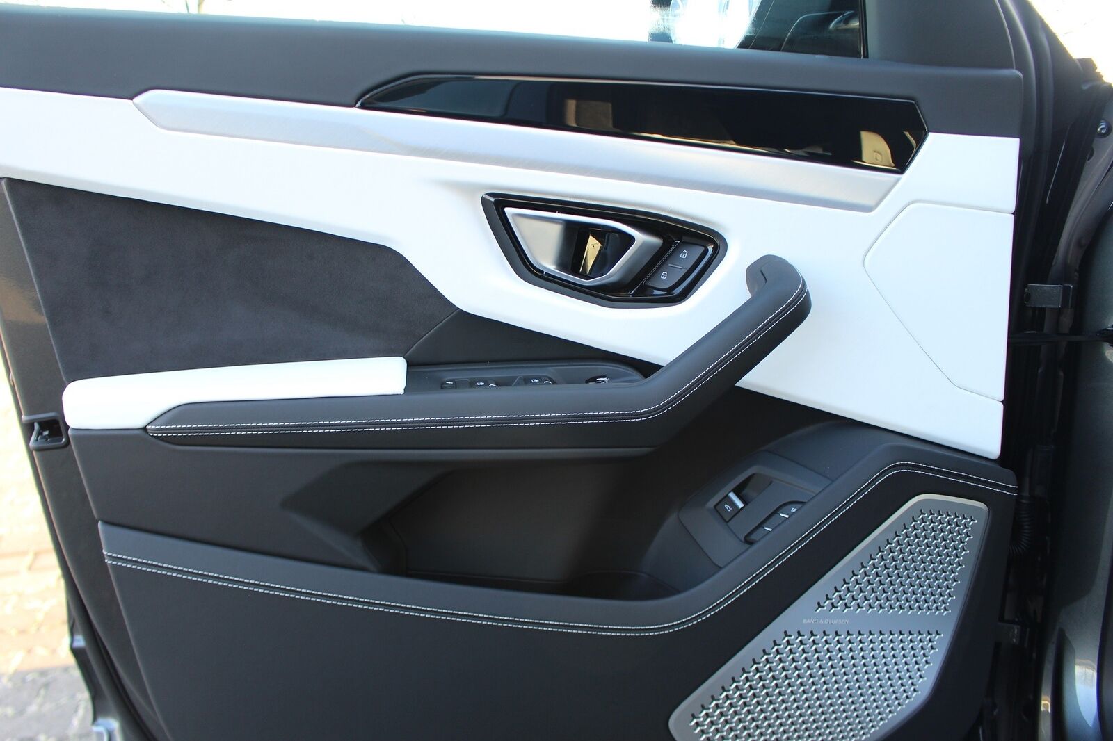 2019 Lamborghini Urus, 4/20