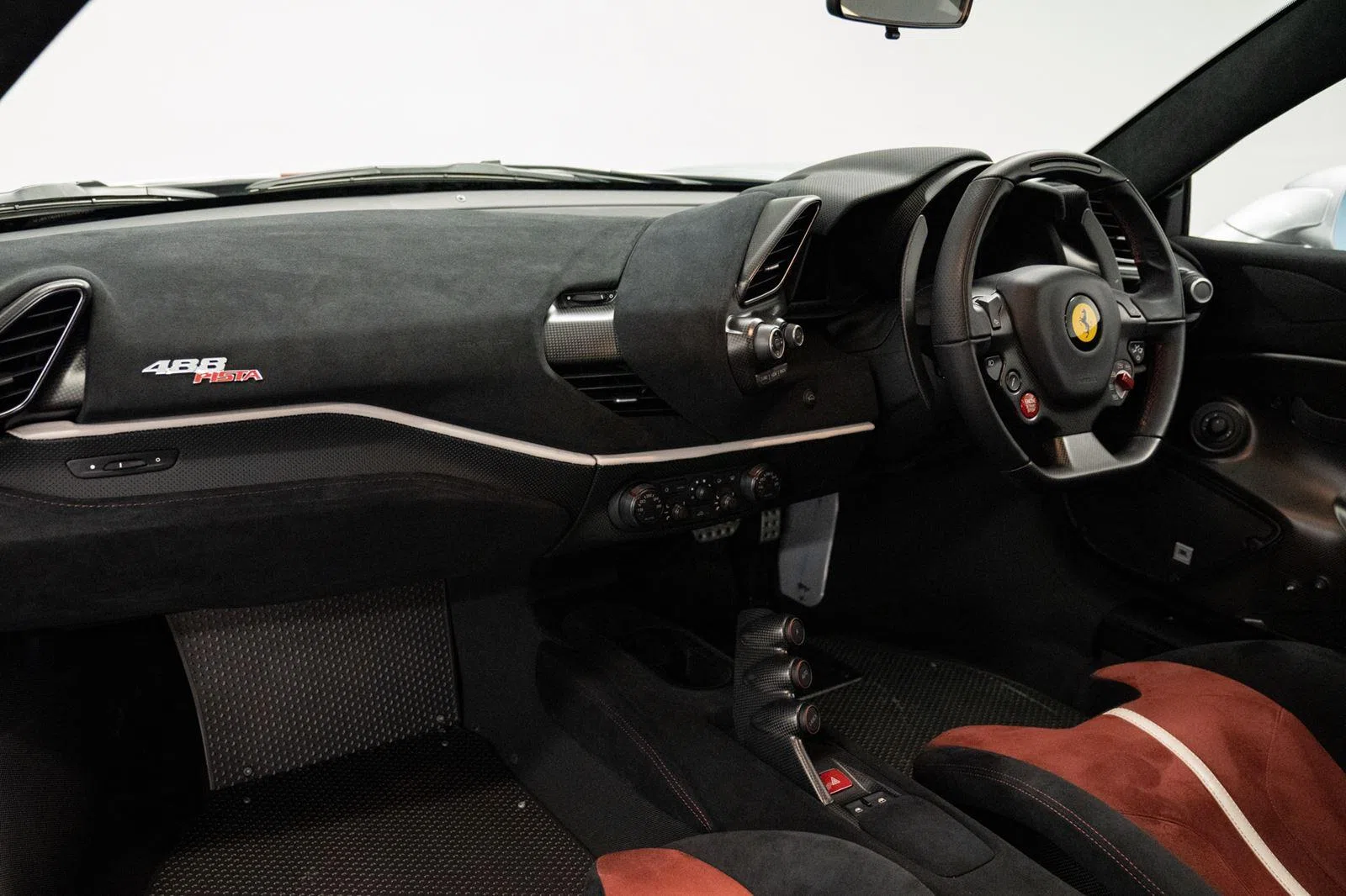 2019 Ferrari 488 PISTA interior, dashboard, Alcantara Bordeaux