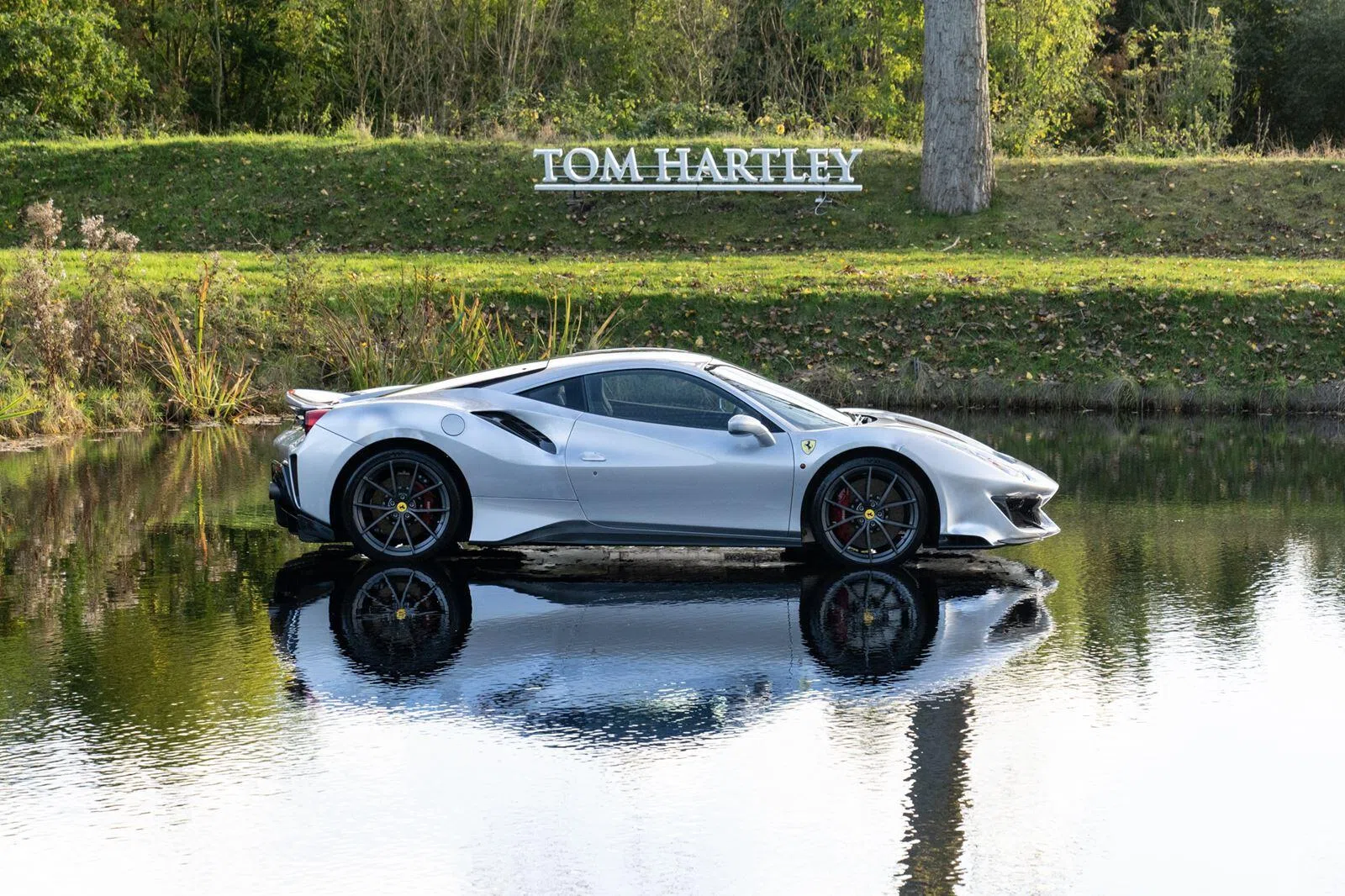 2019 Ferrari 488 PISTA, side profile, Argento Nurburgring