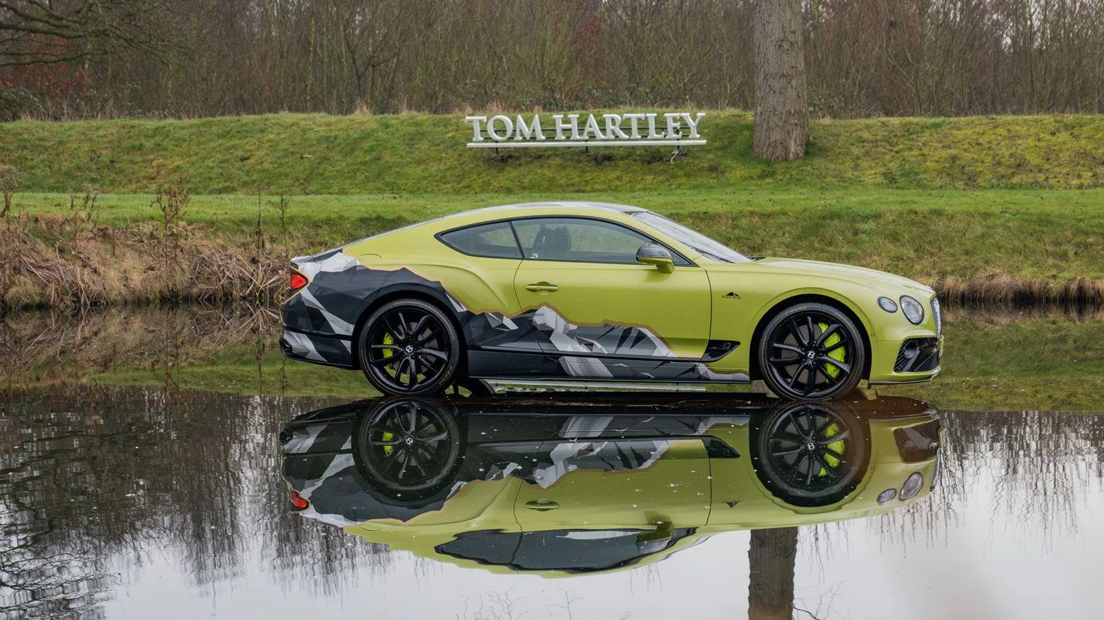 2020 Bentley CONTINENTAL GT W12 Limited Edition Pikes Peak, side profile, Radium Green & Black