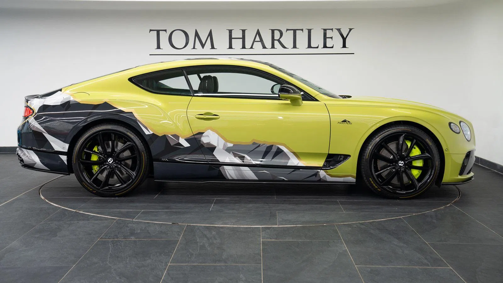 2020 Bentley CONTINENTAL GT W12 Limited Edition Pikes Peak, side profile, Radium Green & Black