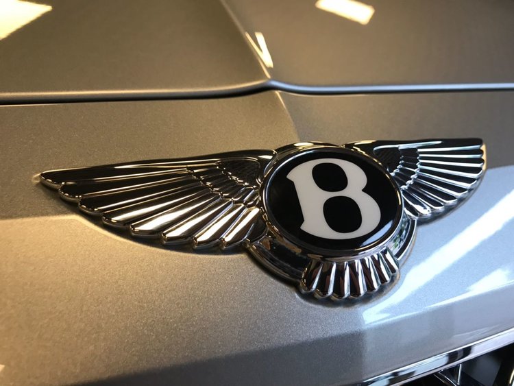 2018 Bentley Bentayga W12, 6/8