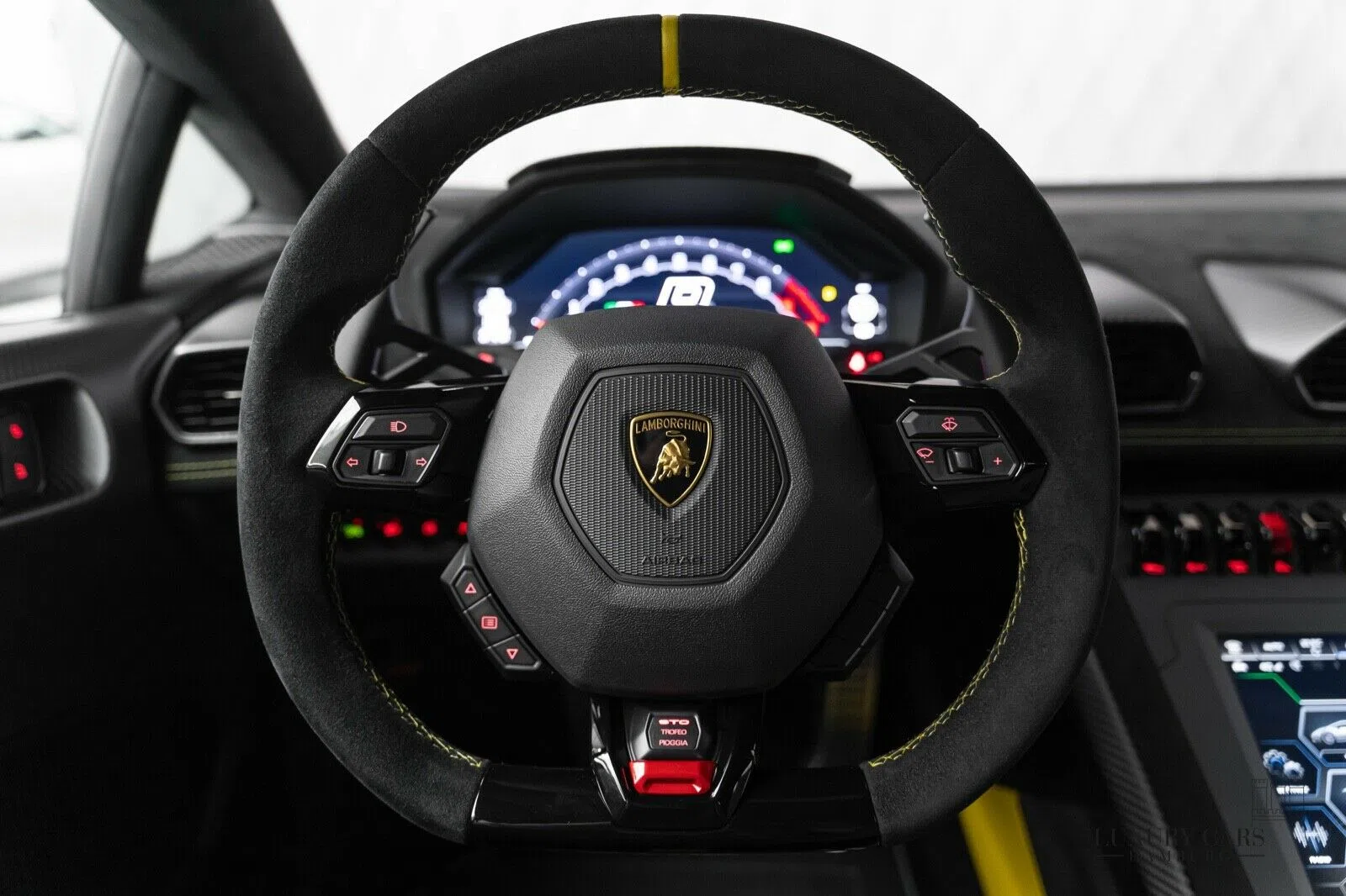 2021 Lamborghini Huracán STO interior, steering wheel, Black