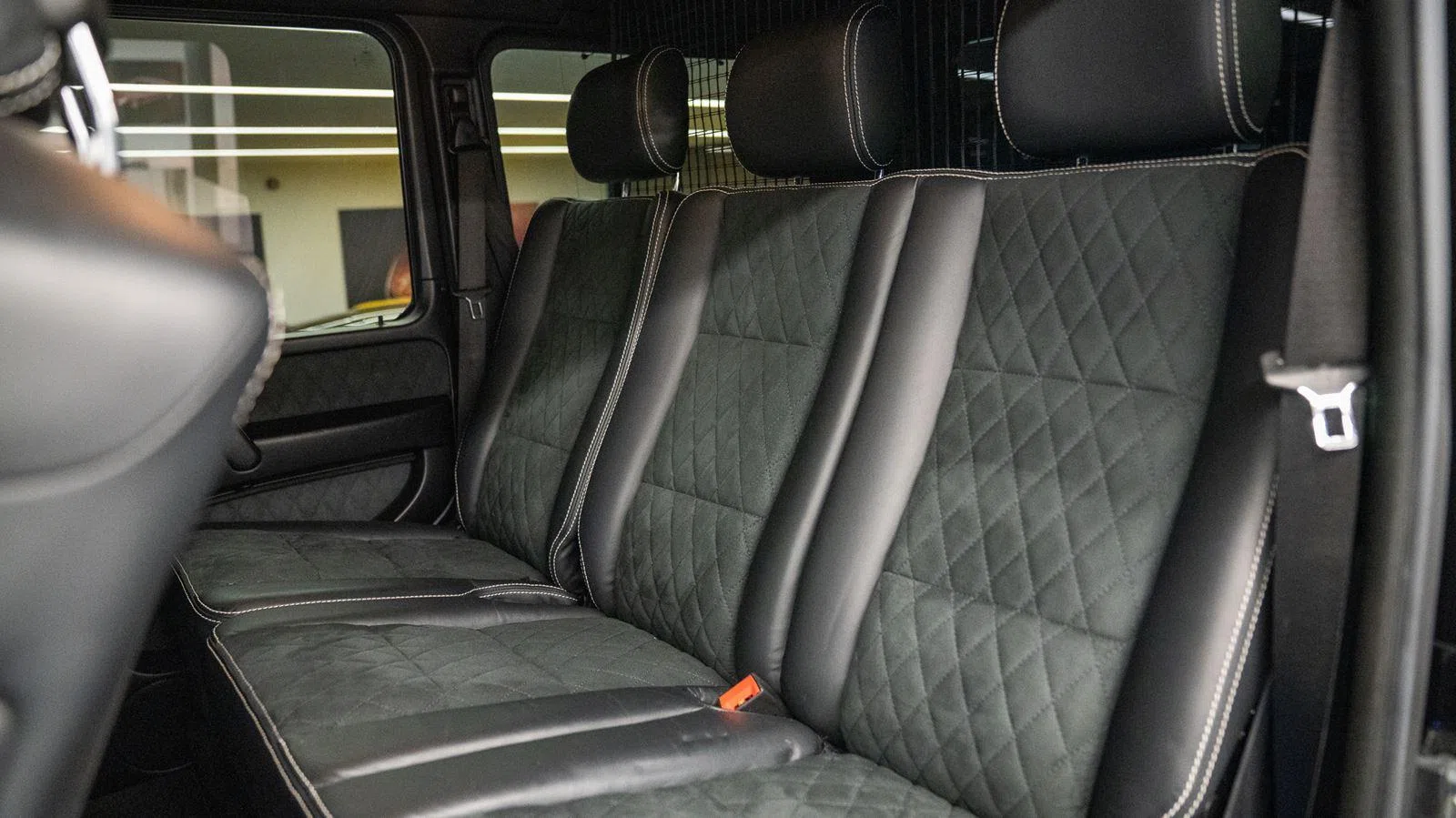 2016 Mercedes-Benz G500 4x4 SQUARED interior, seats, Black Leather/Alcantara