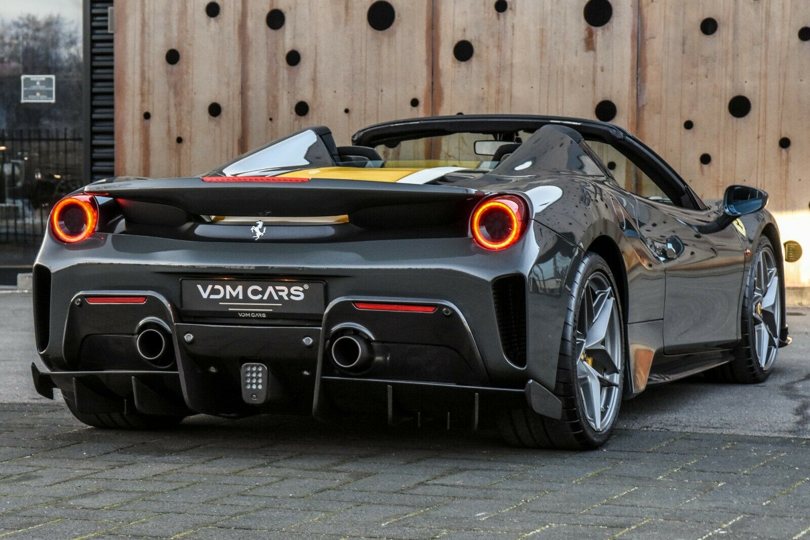 2019 FERRARI 488 PISTA SPIDER, 9/18