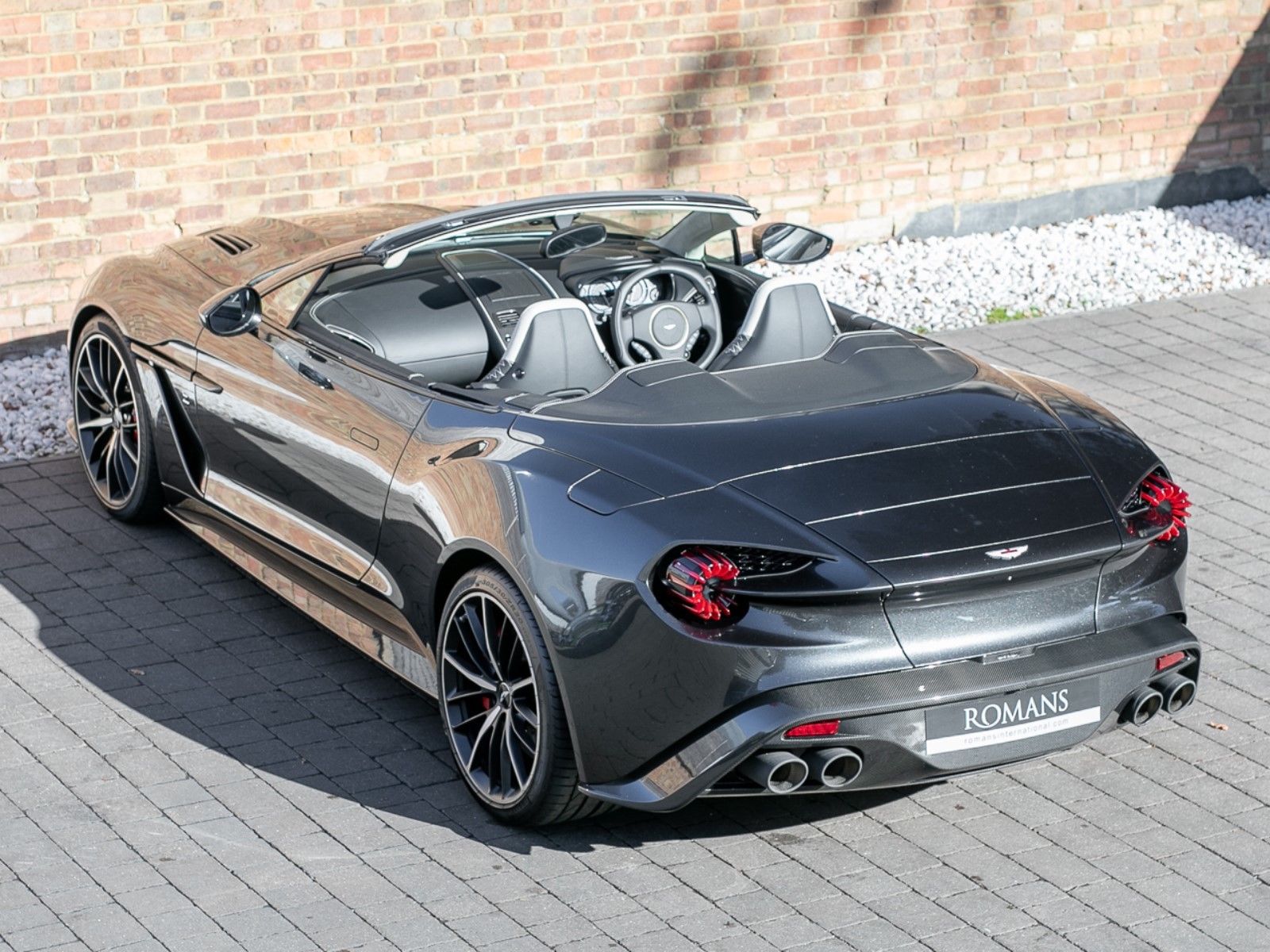 2018 Aston Martin Vanquish Zagato Volante, 11/15