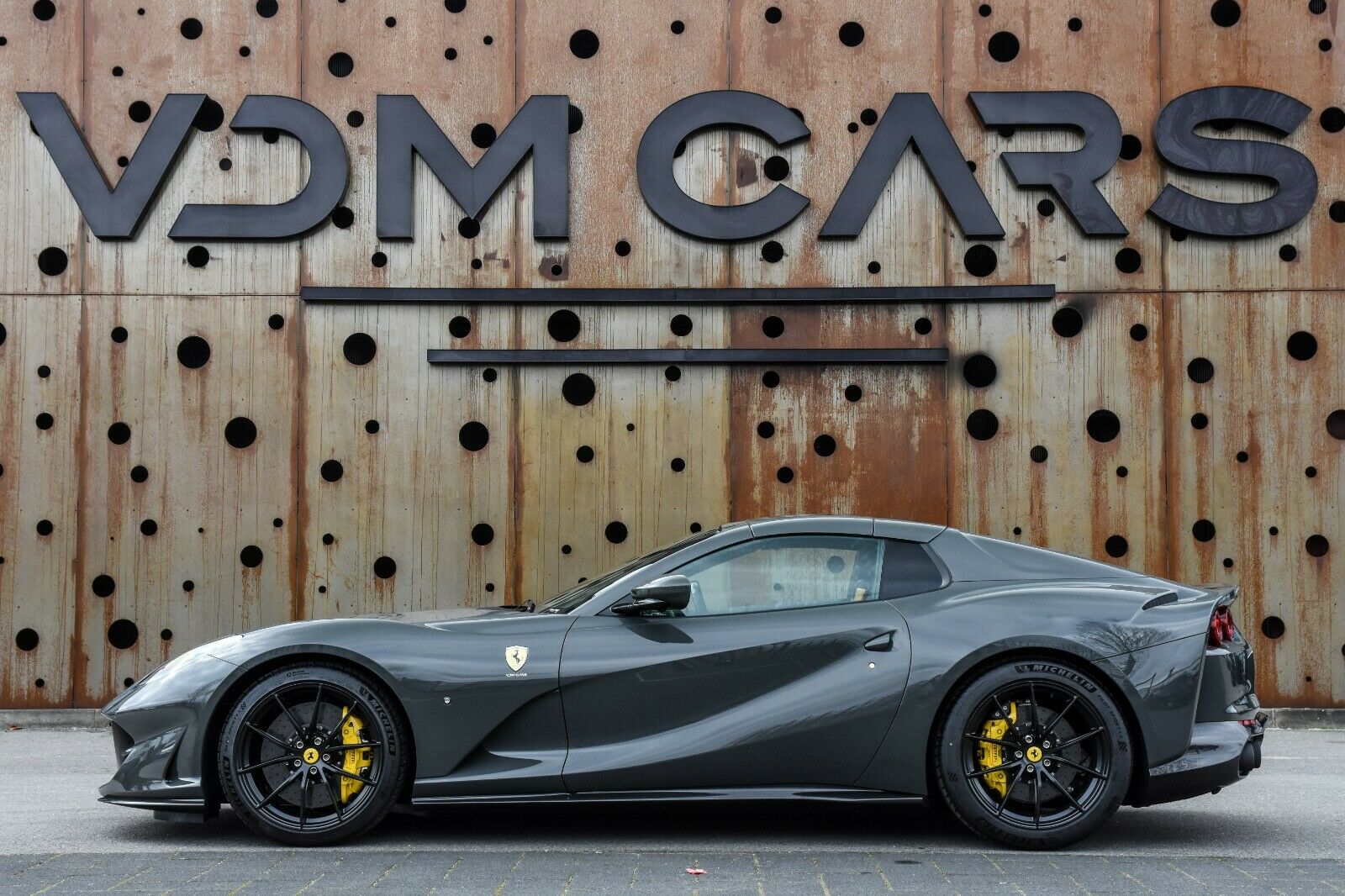 2021 FERRARI 812 GTS, 17/20