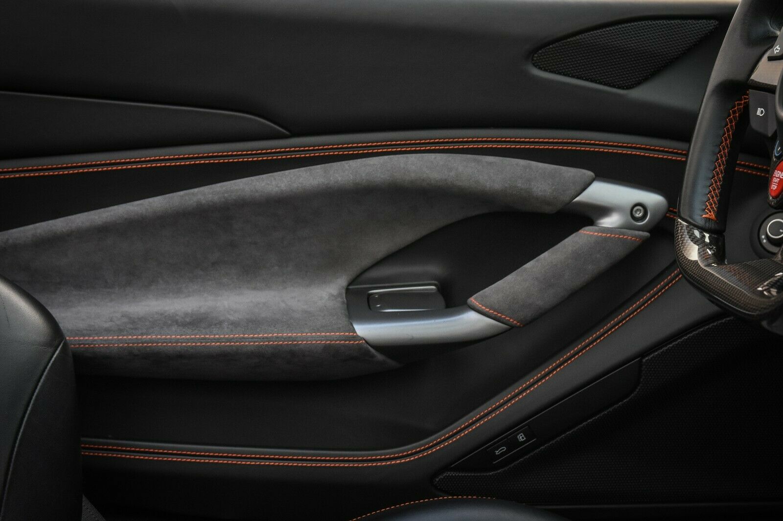 2020 Ferrari F8 Spider, 18/20