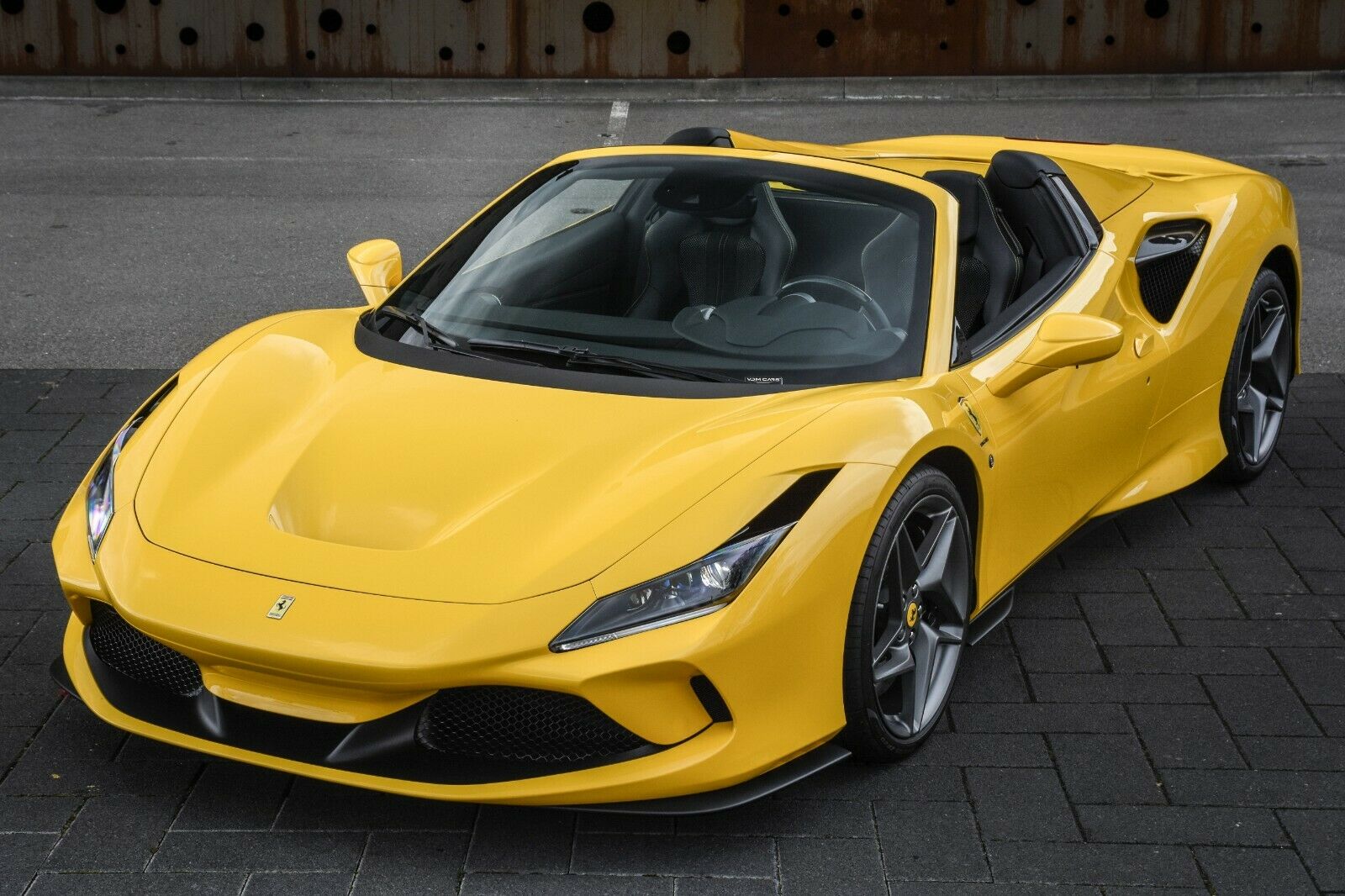 2021 Ferrari F8 Spider, 6/20