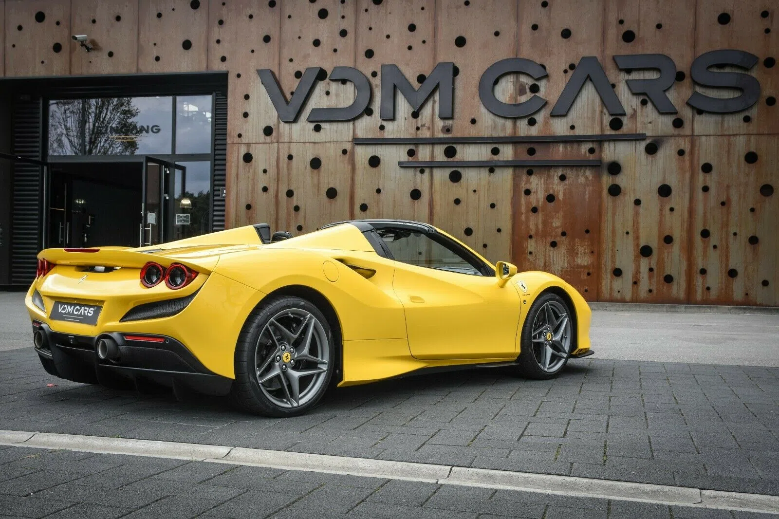 2021 Ferrari F8 Spider for sale, exterior, Yellow