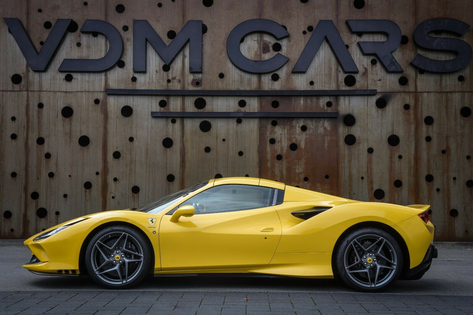 2021 Ferrari F8 Spider, 11/20