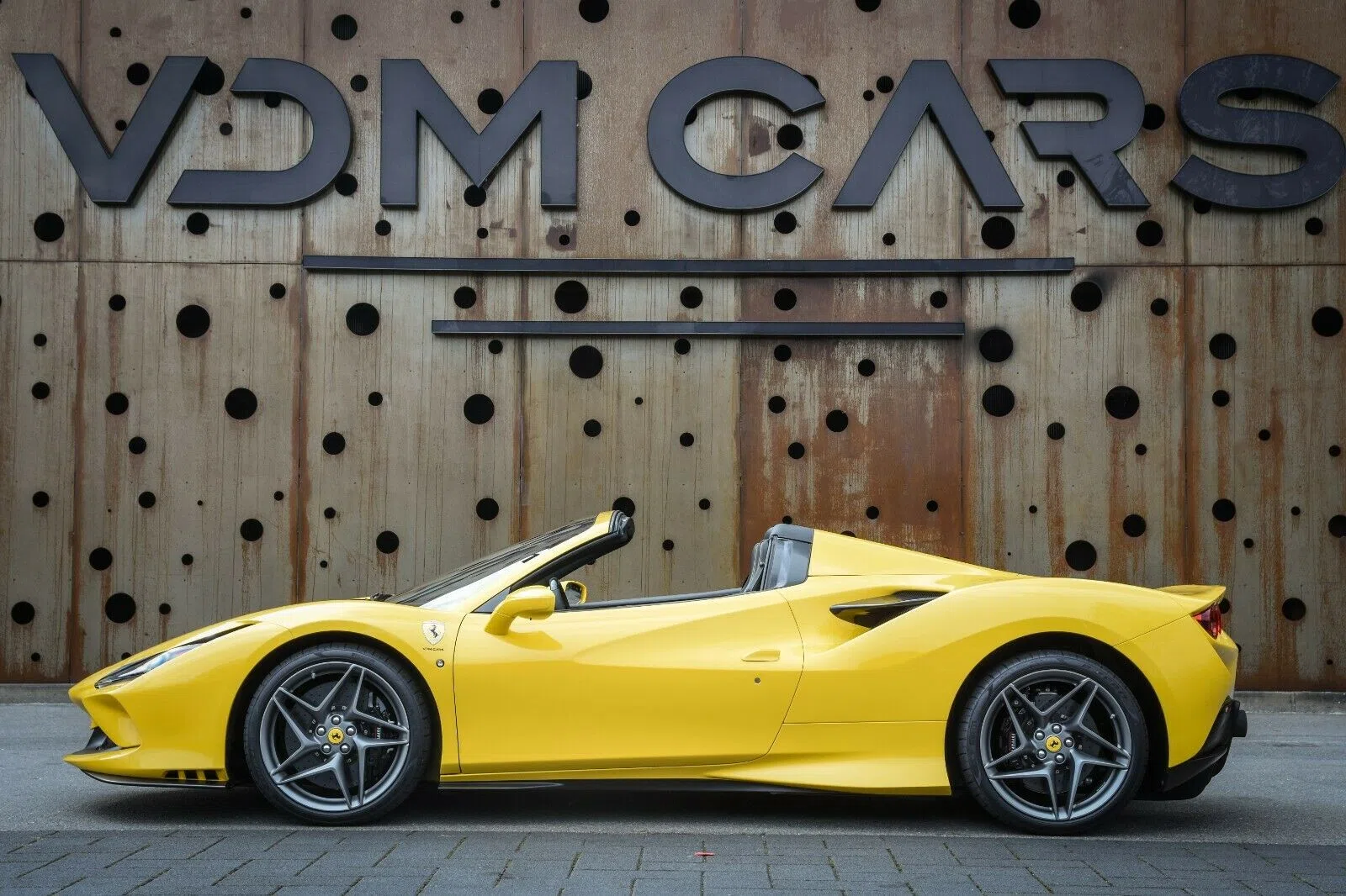 2021 Ferrari F8 Spider for sale, exterior, Yellow
