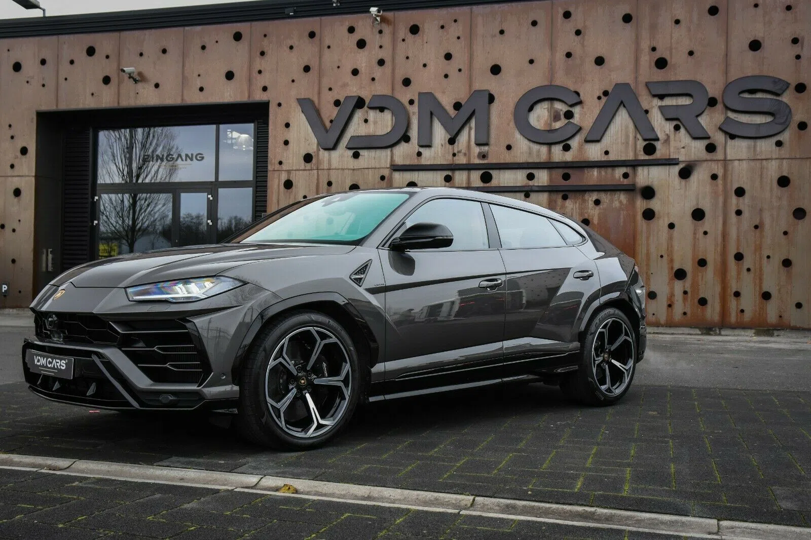 2021 LAMBORGHINI URUS