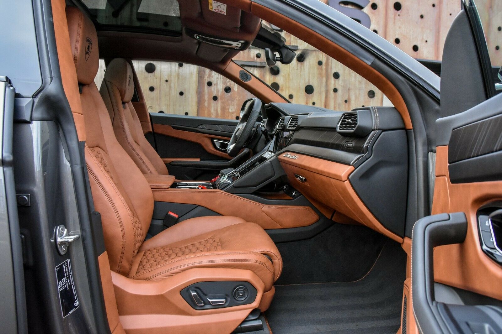 2021 LAMBORGHINI URUS, 13/20
