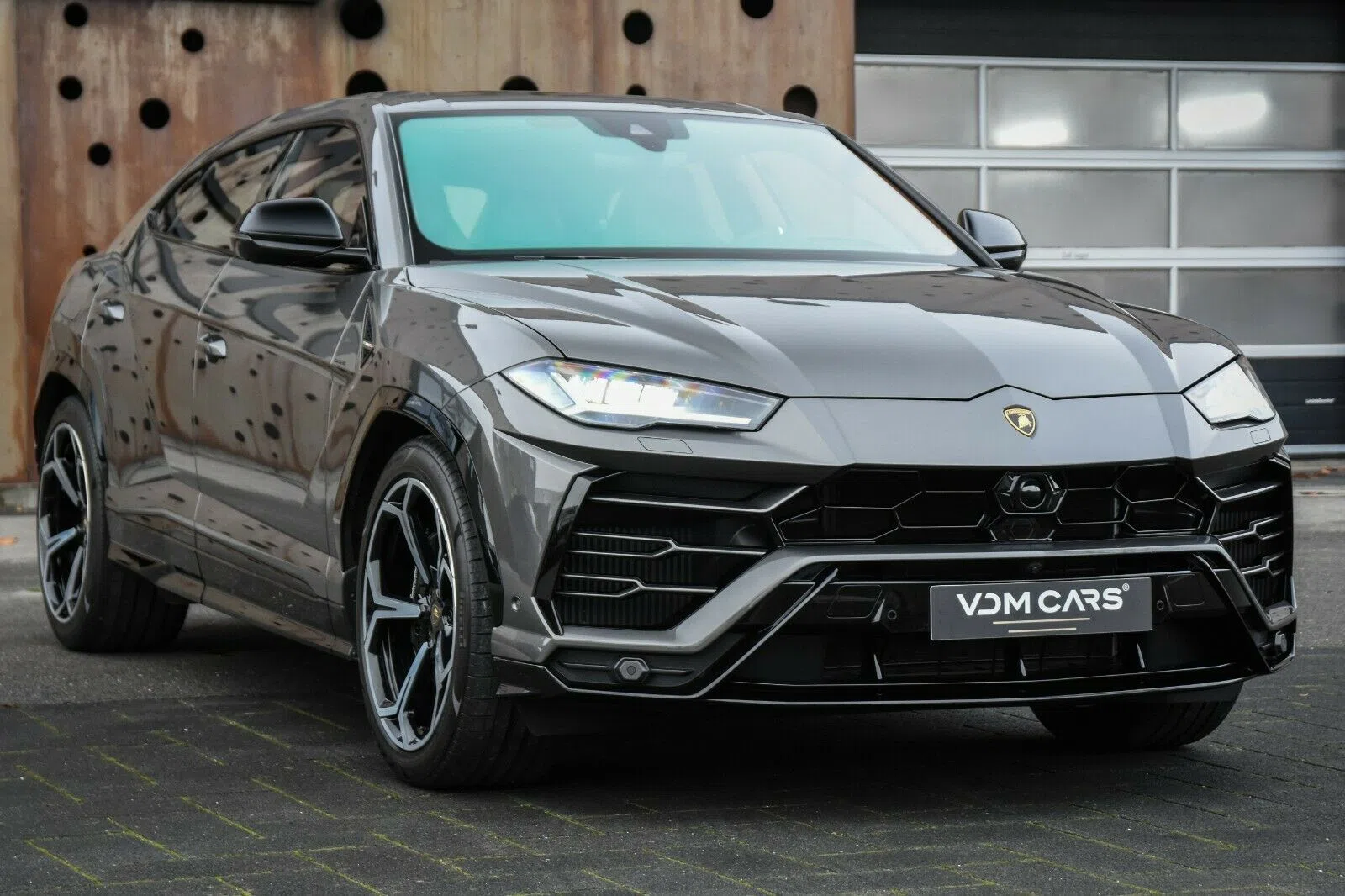 2021 Lamborghini Urus for sale, front three-quarter view, GREY