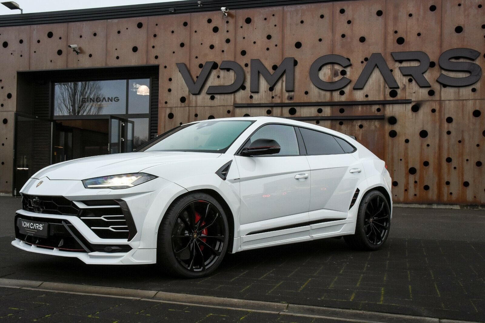 2018 Lamborghini Urus NOVITEC
