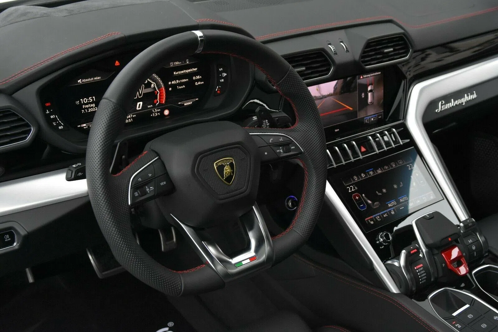 2018 Lamborghini Urus NOVITEC interior