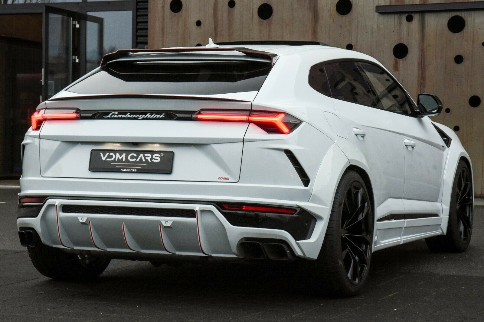 2018 Lamborghini Urus NOVITEC, 15/20