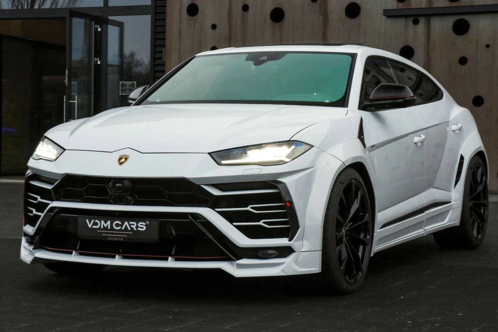 2018 Lamborghini Urus NOVITEC for sale, exterior, White