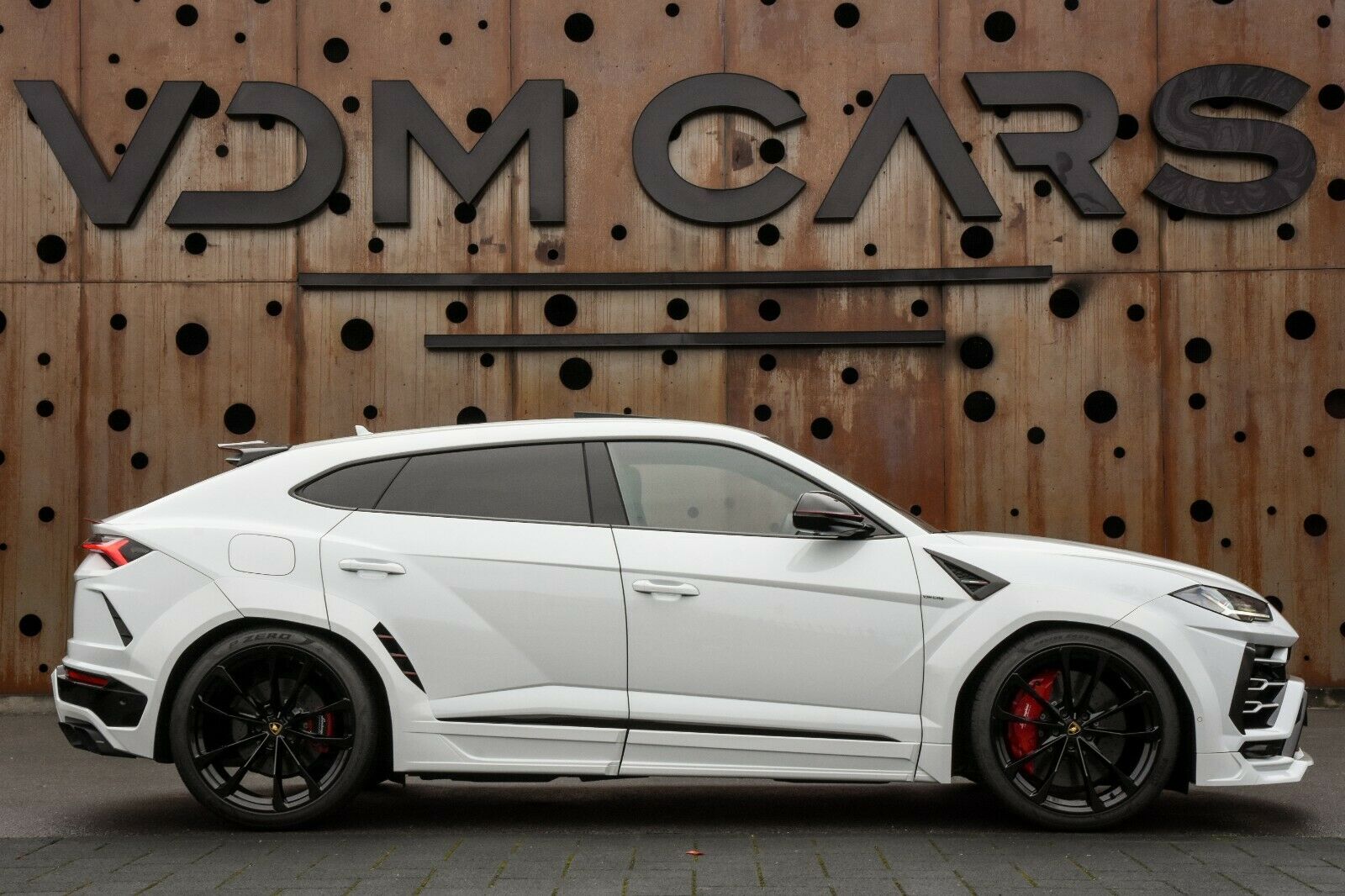 2018 Lamborghini Urus NOVITEC, 18/20