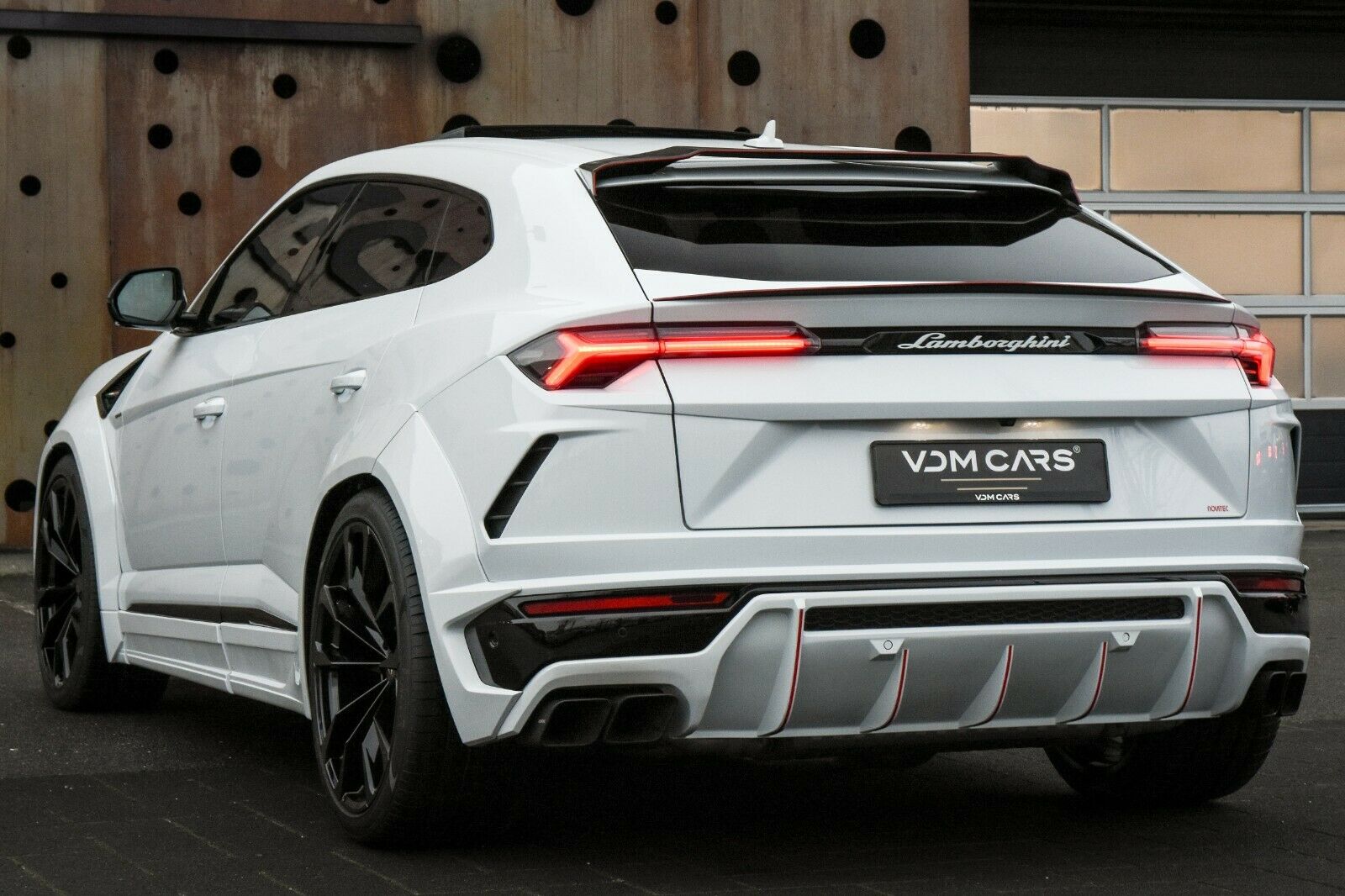 2018 Lamborghini Urus NOVITEC, 19/20