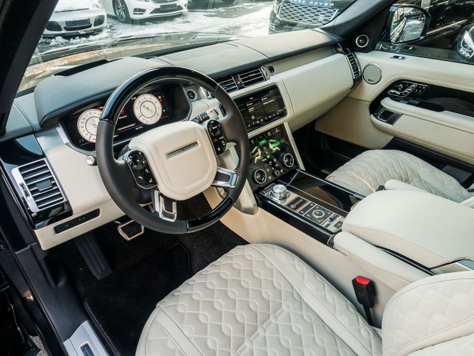 2019 Land Rover Range Rover SV Autobiography, 7/15