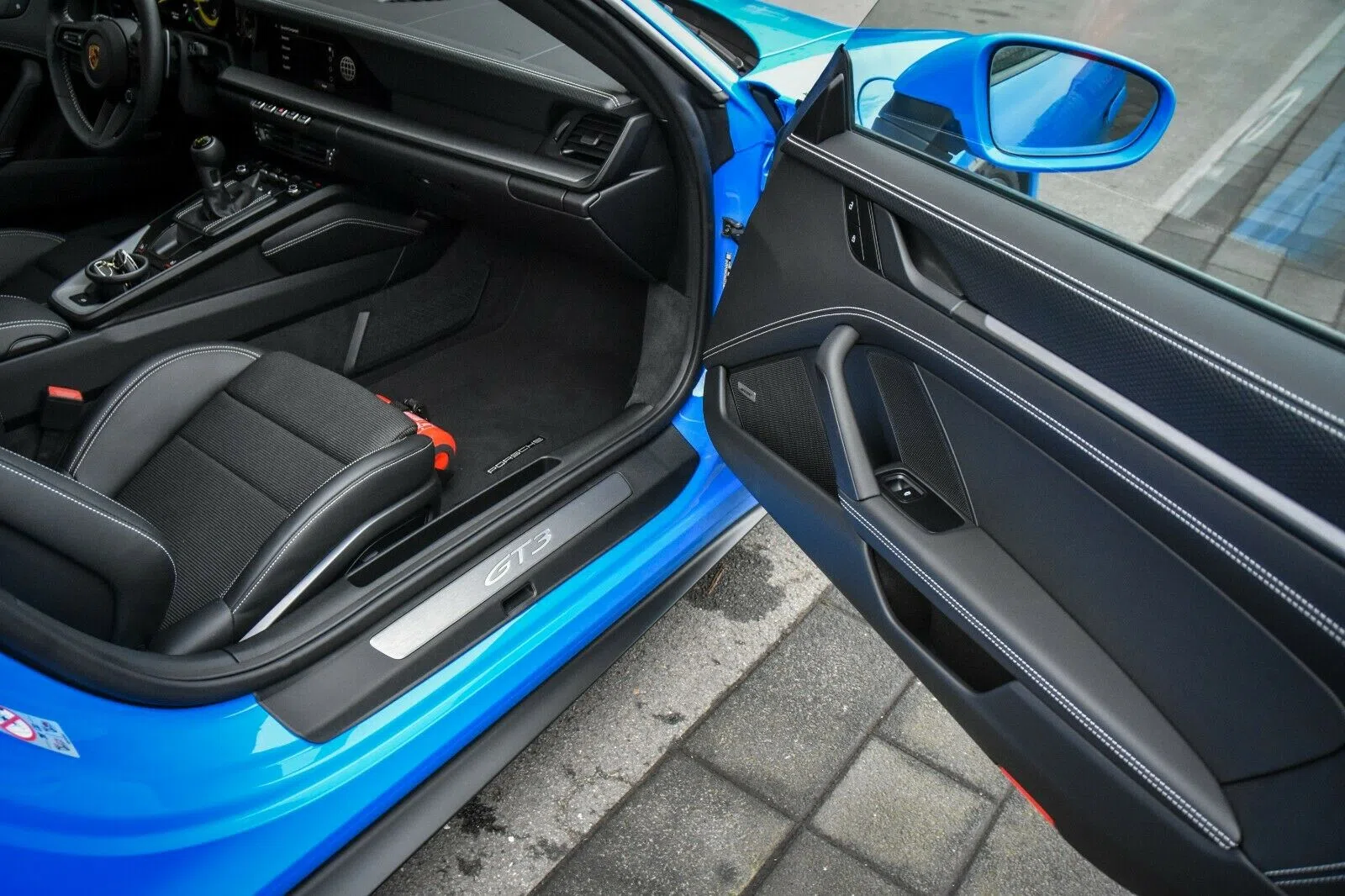 2021 PORSCHE 911 GT3 Touring interior, door panel