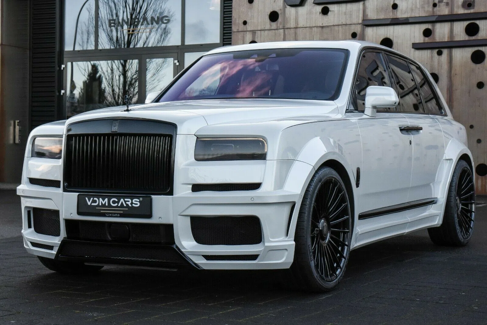 2019 Rolls-Royce Cullinan for sale, exterior, White