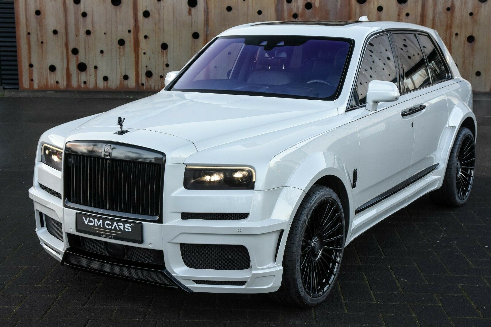 2019 ROLLS-ROYCE CULLINAN, 17/20