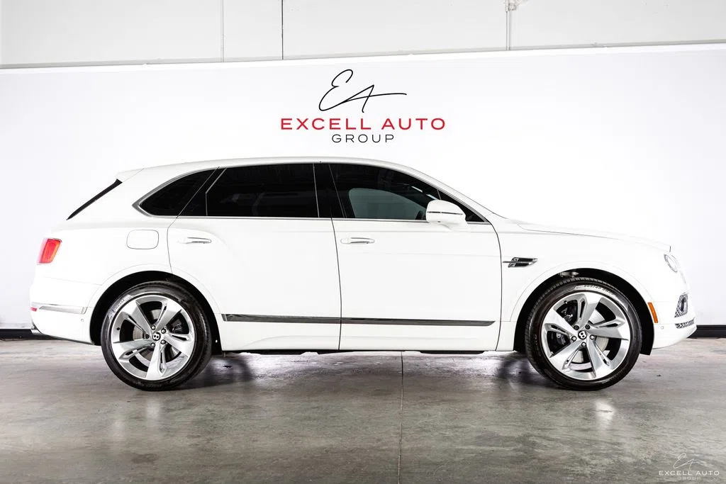 2018 Bentley Bentayga, exterior, White