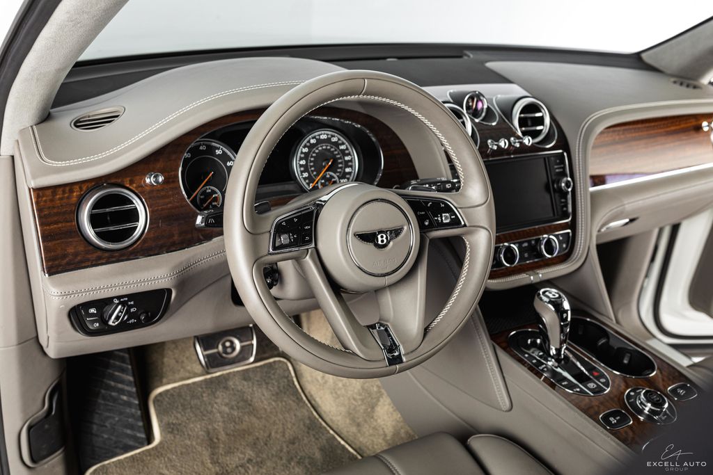 2018 BENTLEY BENTAYGA, 11/15