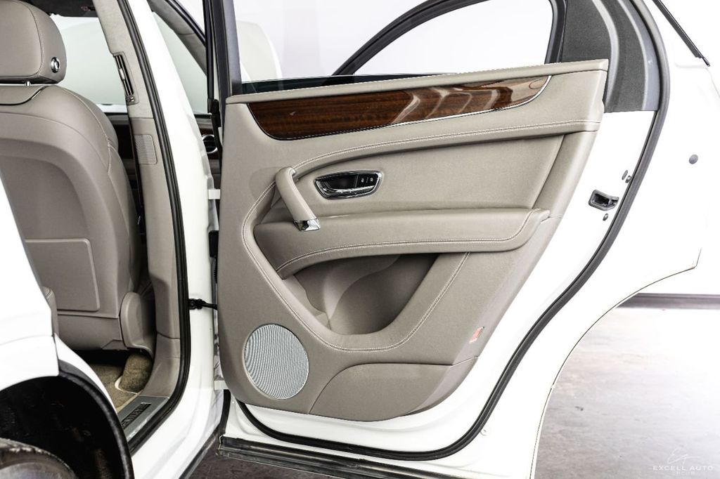 2018 BENTLEY BENTAYGA, 12/15