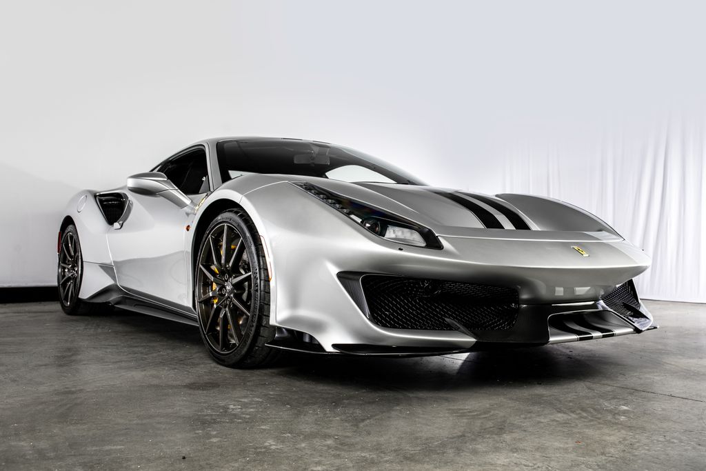 2019 FERRARI 488 PISTA
