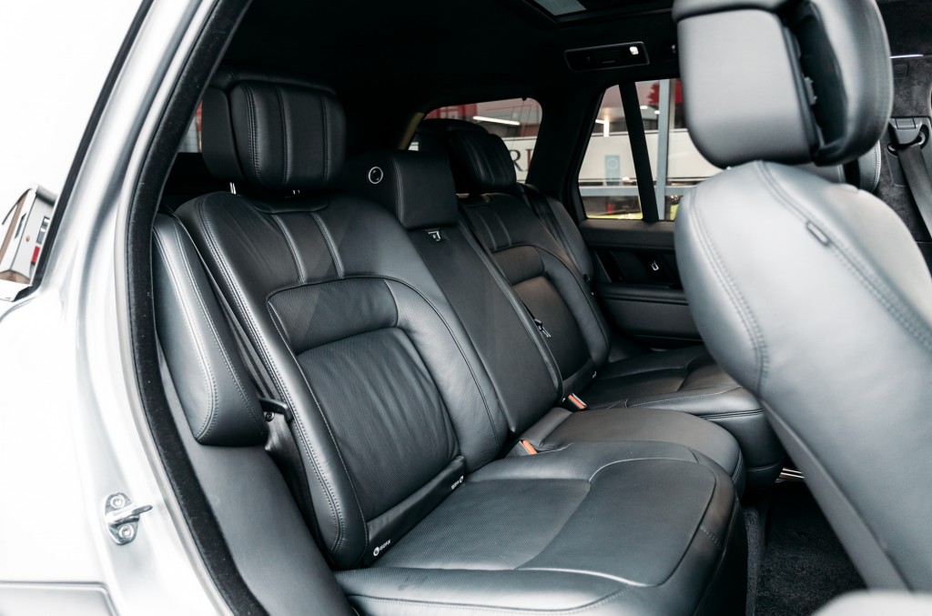 2019 LAND ROVER RANGE ROVER HYBRID, 10/20