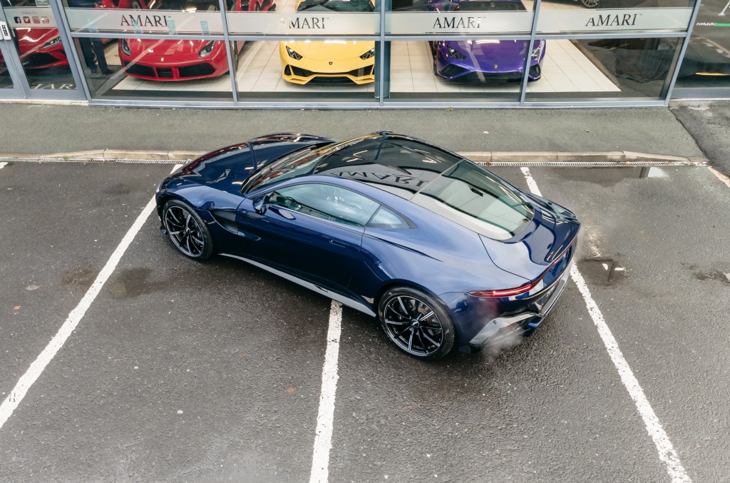 2019 ASTON MARTIN VANTAGE, 8/19