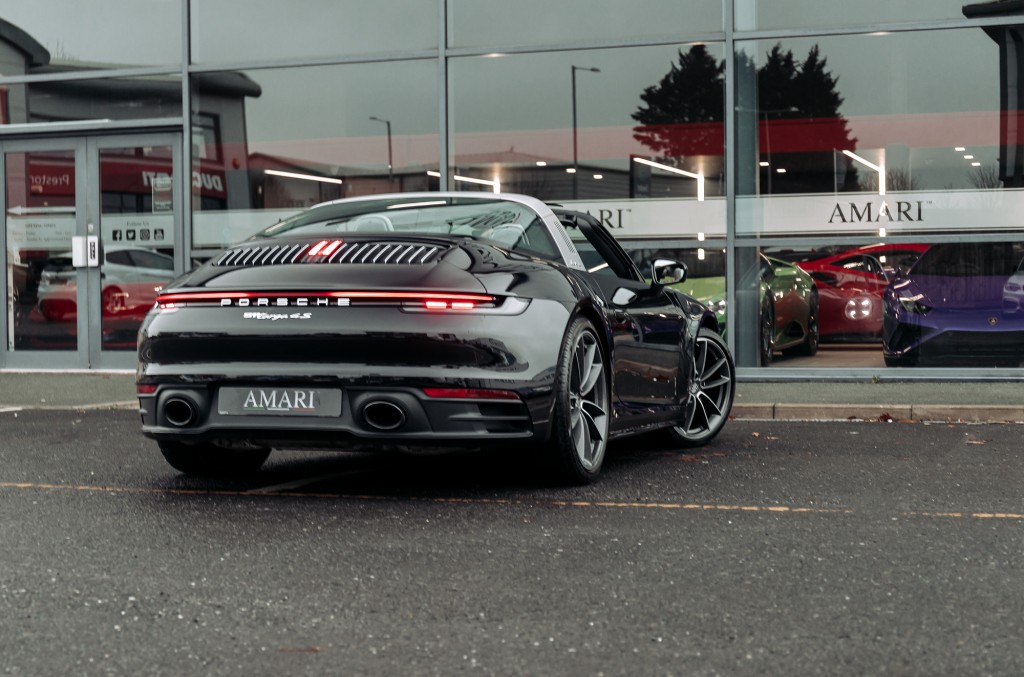2021 Porsche 911 Targa 4S, 16/20