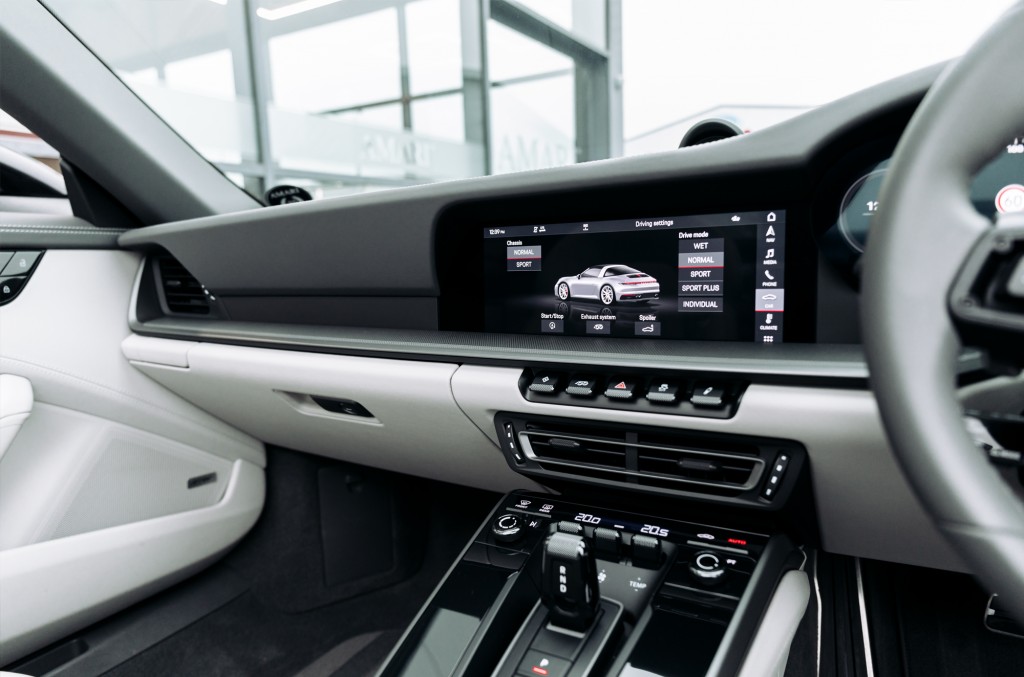 2021 Porsche 911 Targa 4S, 19/20