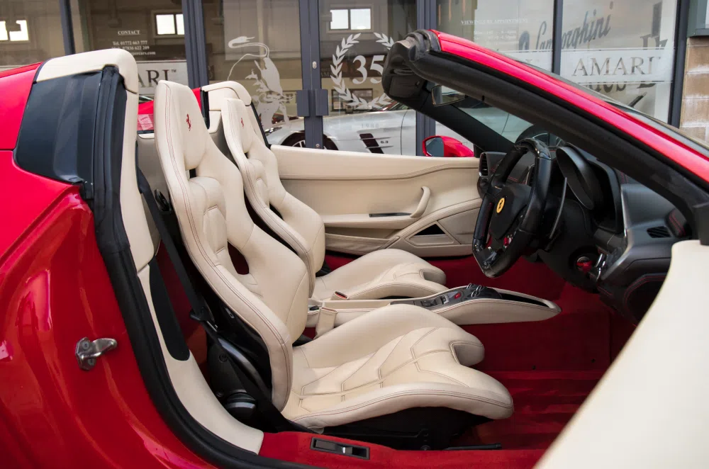 2012 Ferrari 458 Spider interior, seats, Crema