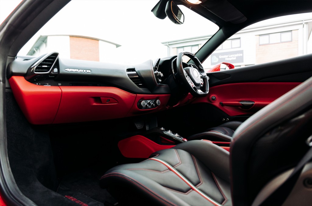 2016 FERRARI 488 GTB, 4/18