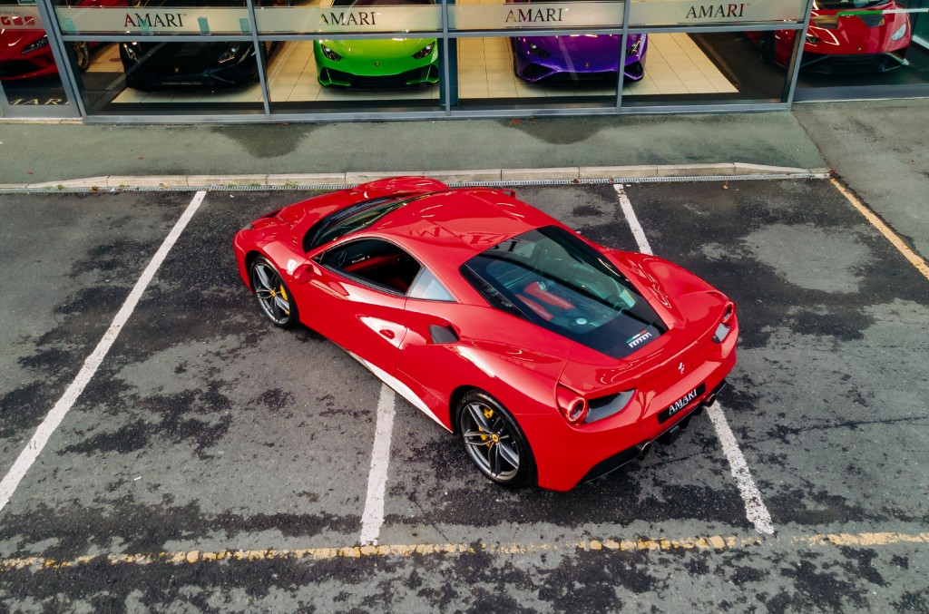 2016 FERRARI 488 GTB, 15/18