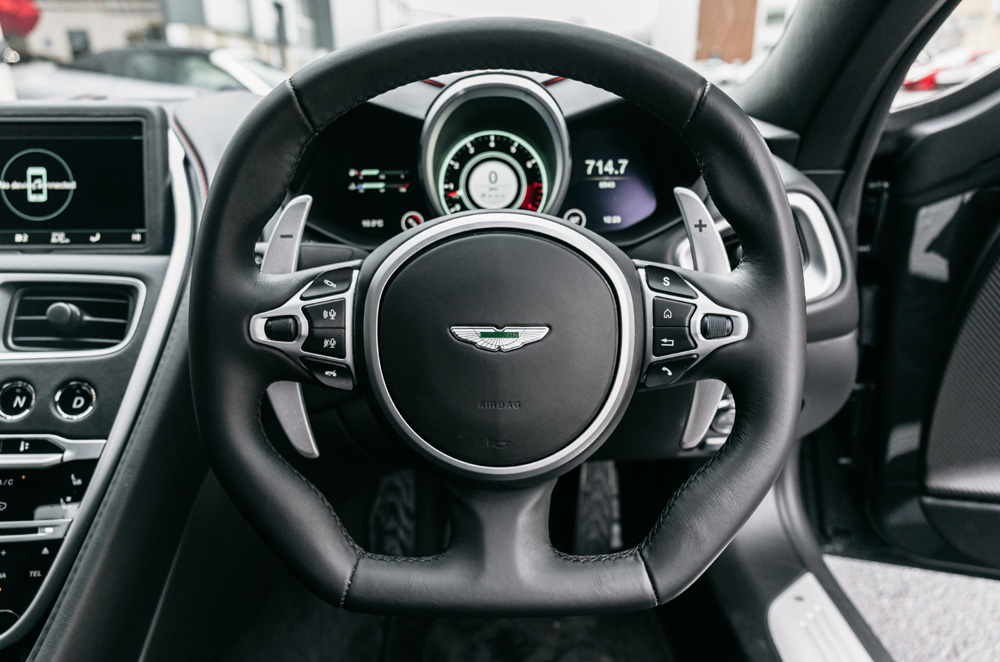 2019 ASTON MARTIN DBS SUPERLEGGERA, 4/28