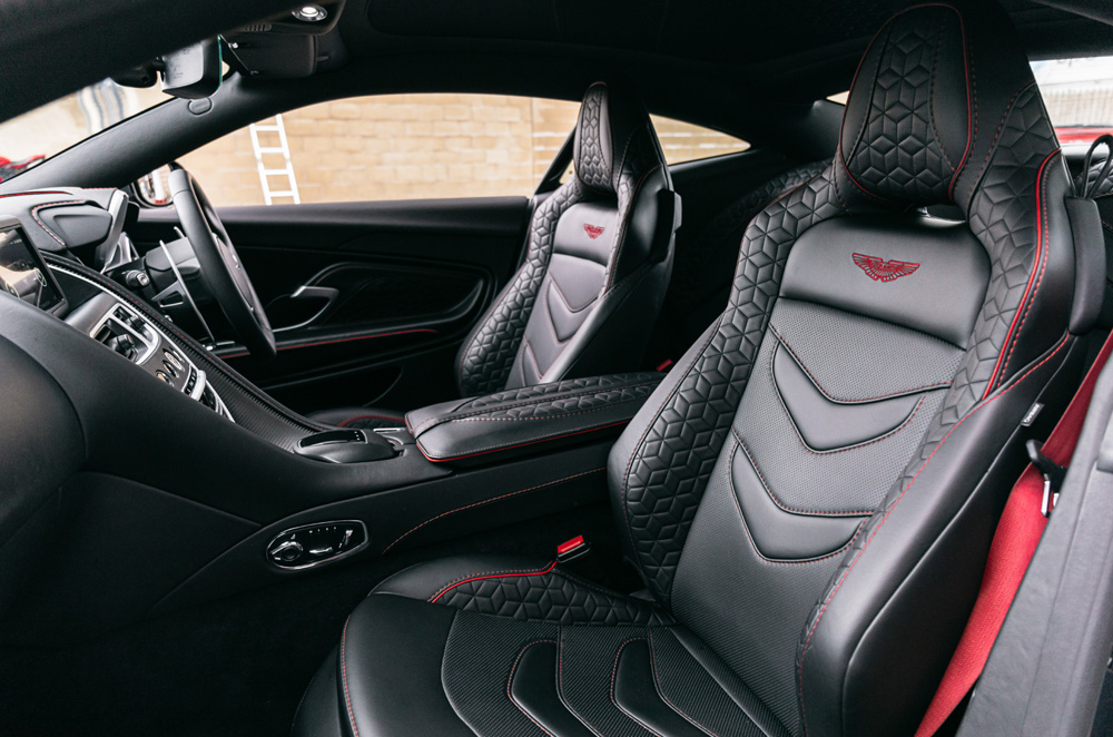 2019 ASTON MARTIN DBS SUPERLEGGERA, 11/28