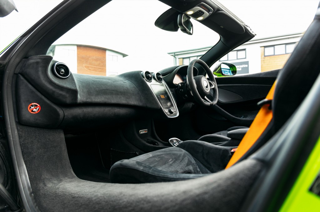 2019 MCLAREN 600LT CONVERTIBLE, 6/20