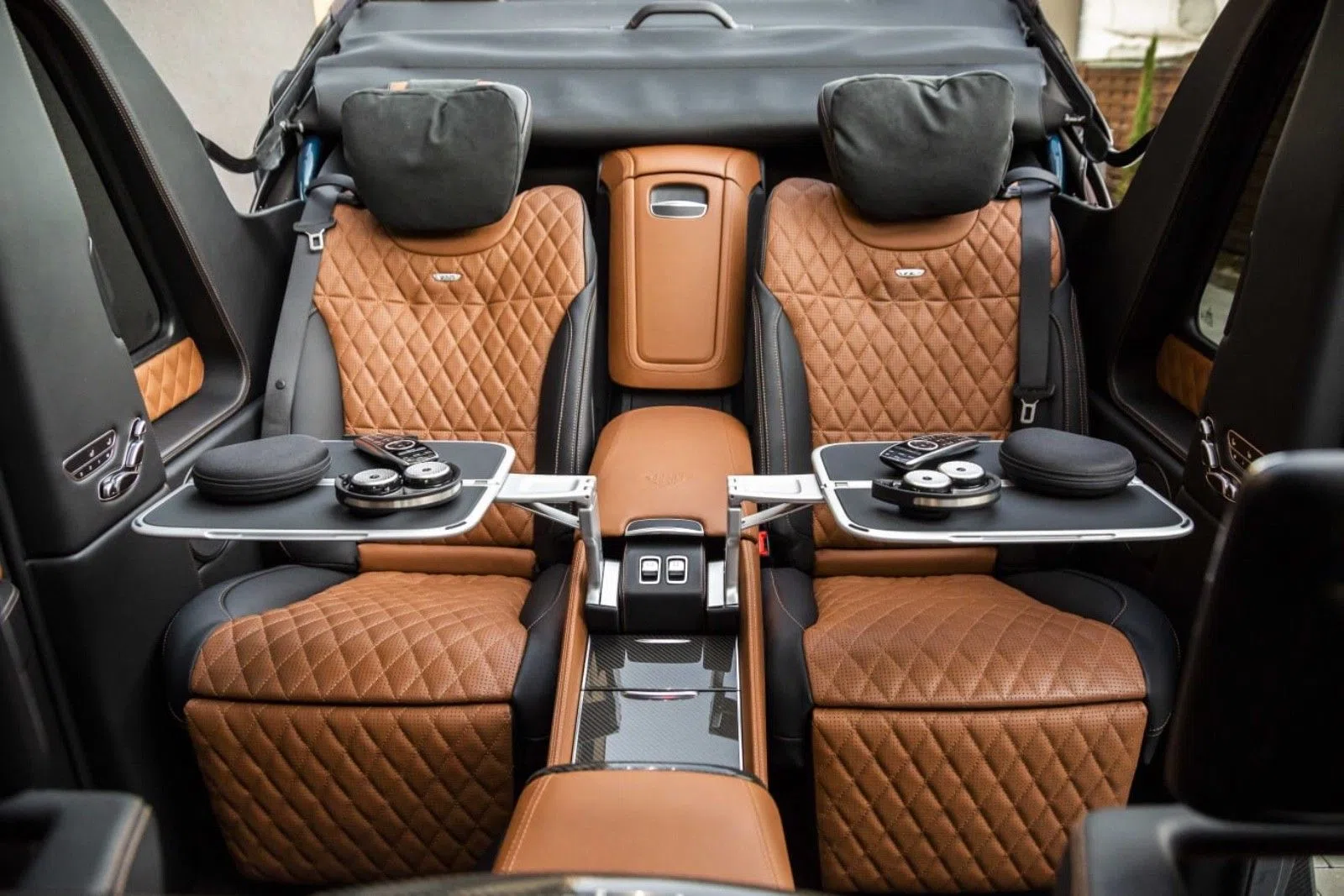 2018 Mercedes-Maybach G650 Landaulet - 1 of 99 interior, seats, Vollleder, Braun