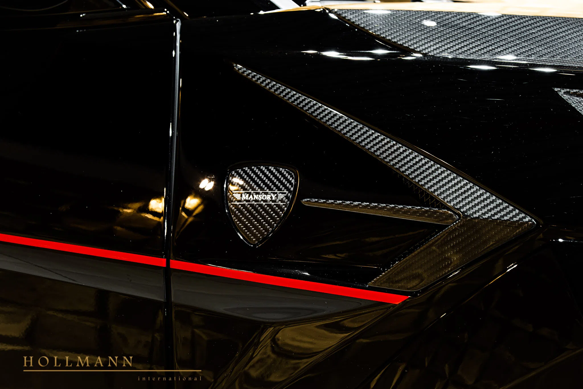 2022 Mansory Urus Venatus for sale, exterior, Nero Noctis