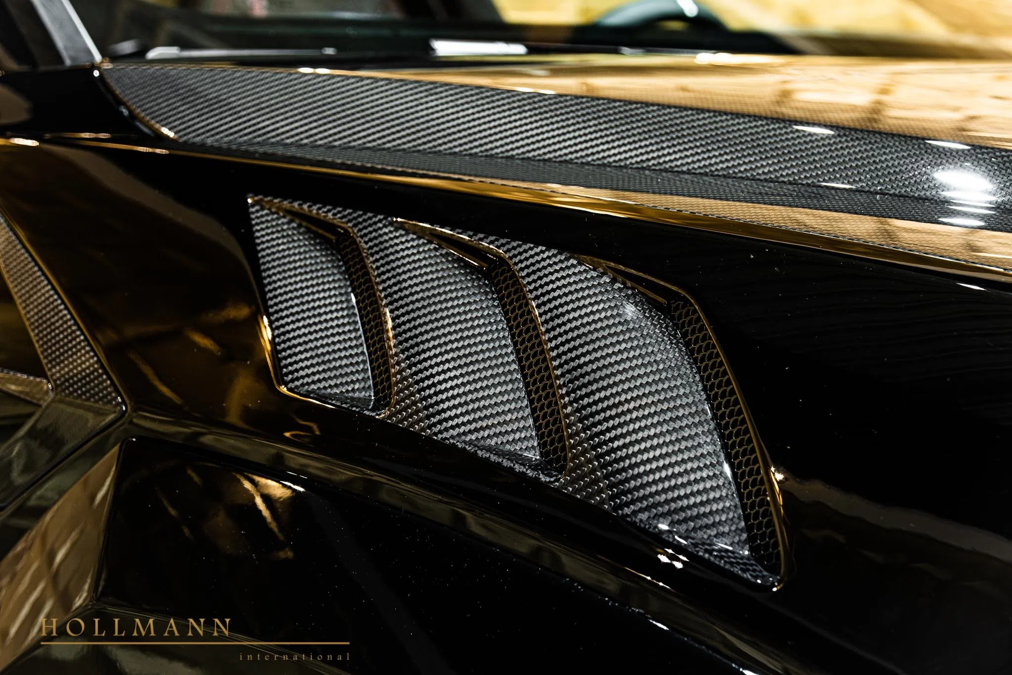 2022 Mansory Urus Venatus for sale, exterior, Nero Noctis