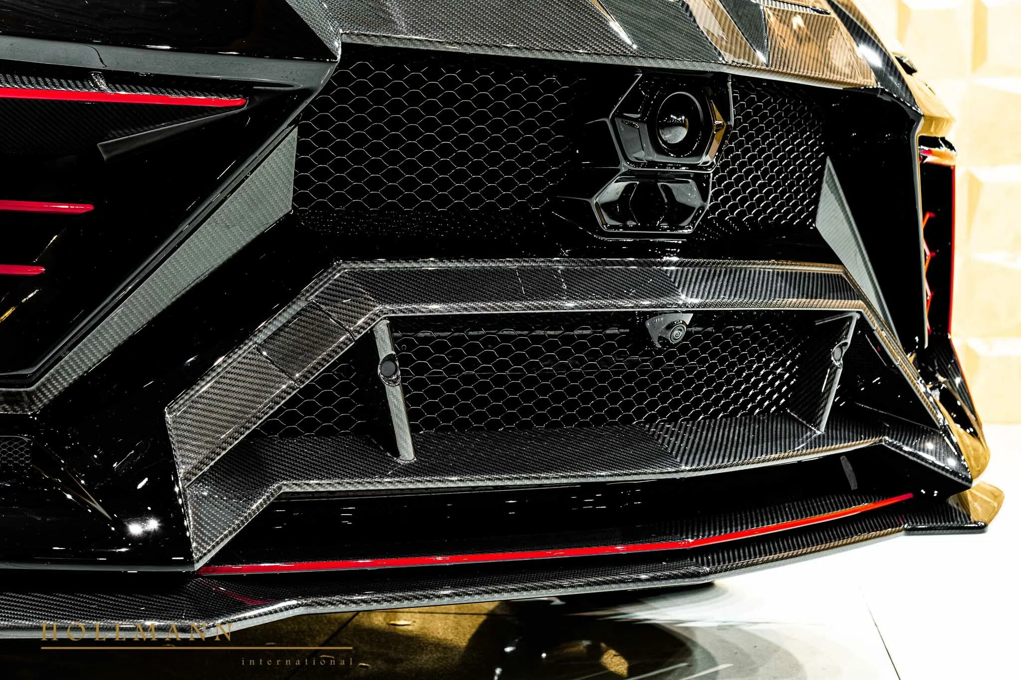 2022 Mansory Urus Venatus for sale, exterior, Nero Noctis