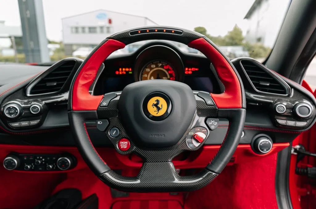 2016 FERRARI 488 GTB interior, steering wheel, Nero Hide