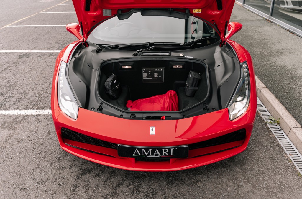 2016 FERRARI 488 GTB, 8/18