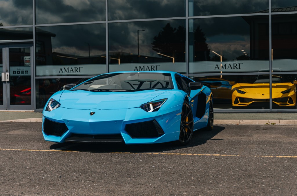 2013 LAMBORGHINI AVENTADOR COUPE, 11/20